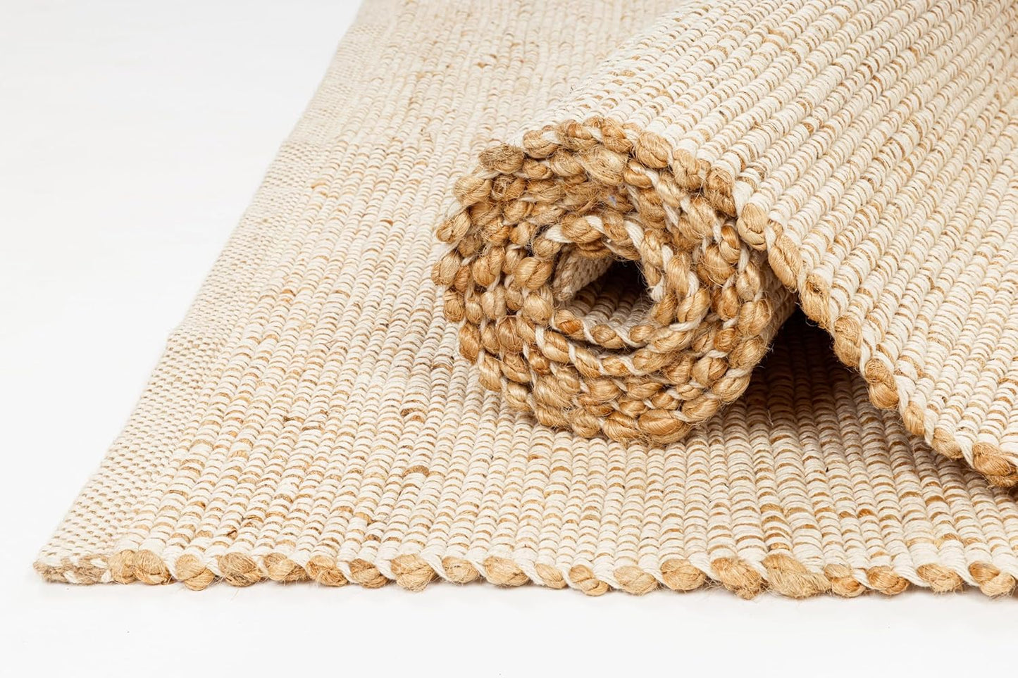 Farmhouse Area Rug 🐚🤍🧺