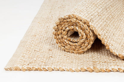 Farmhouse Area Rug 🐚🤍🧺