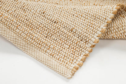 Farmhouse Area Rug 🐚🤍🧺
