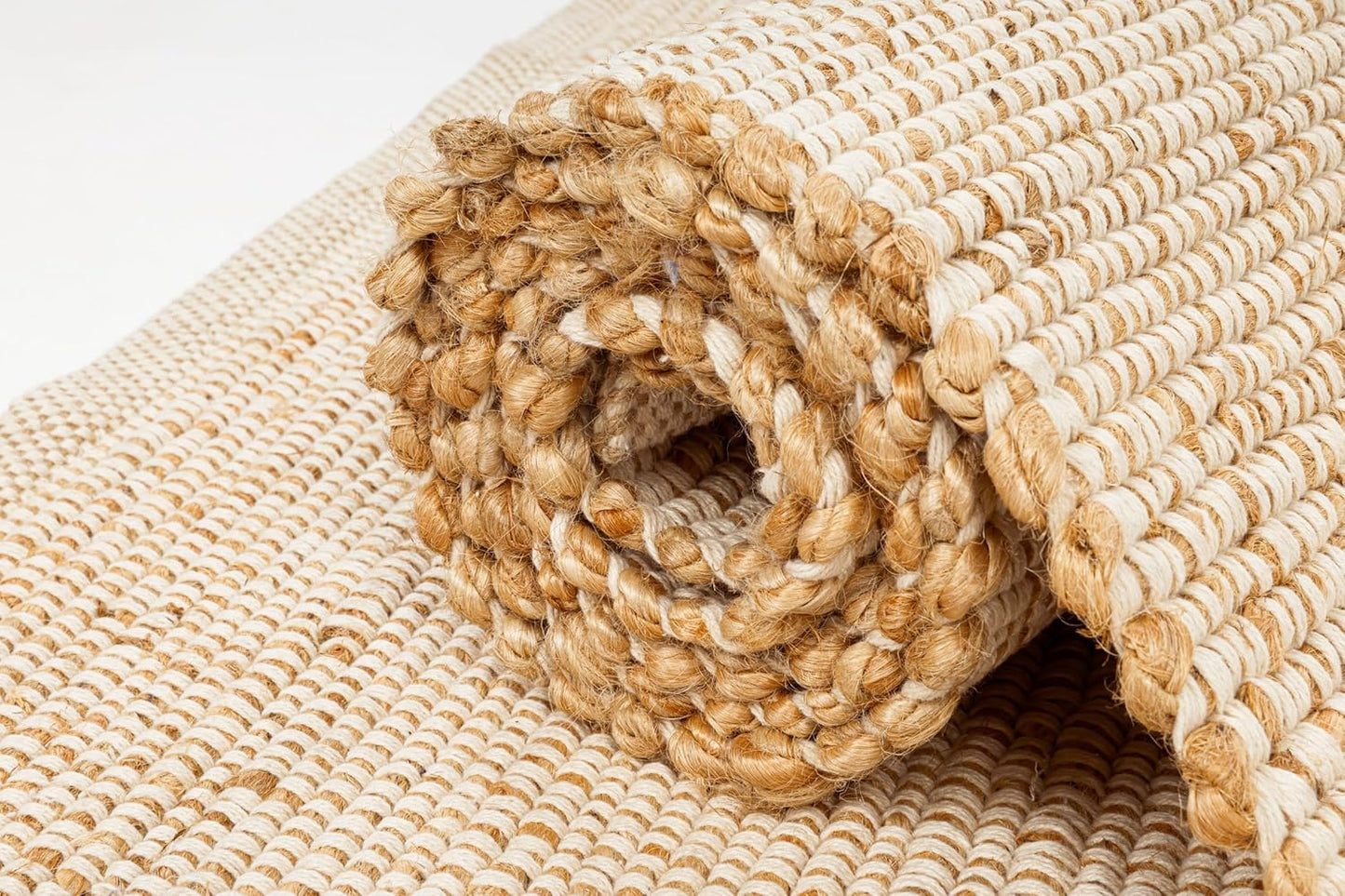 Farmhouse Area Rug 🐚🤍🧺